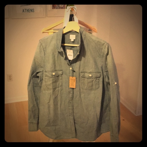 J. Crew Factory Chambray Buttondown - Picture 1 of 8